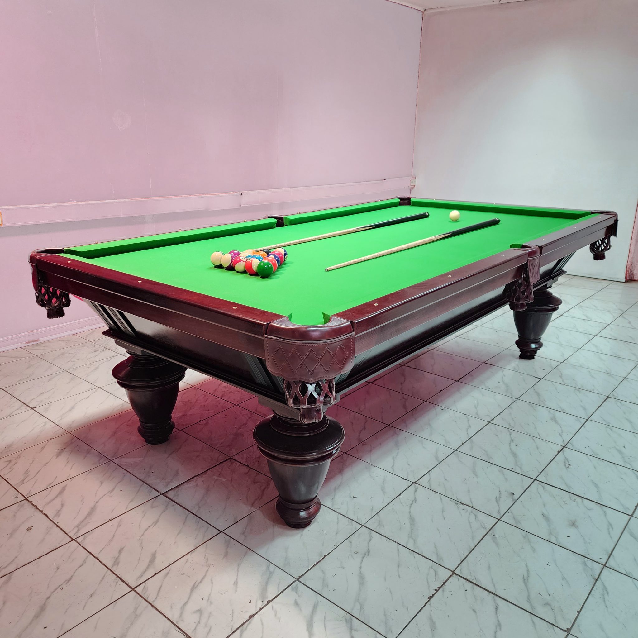 Mesa de Pool Maria Grace Piedra Raulí Billard Ramirez